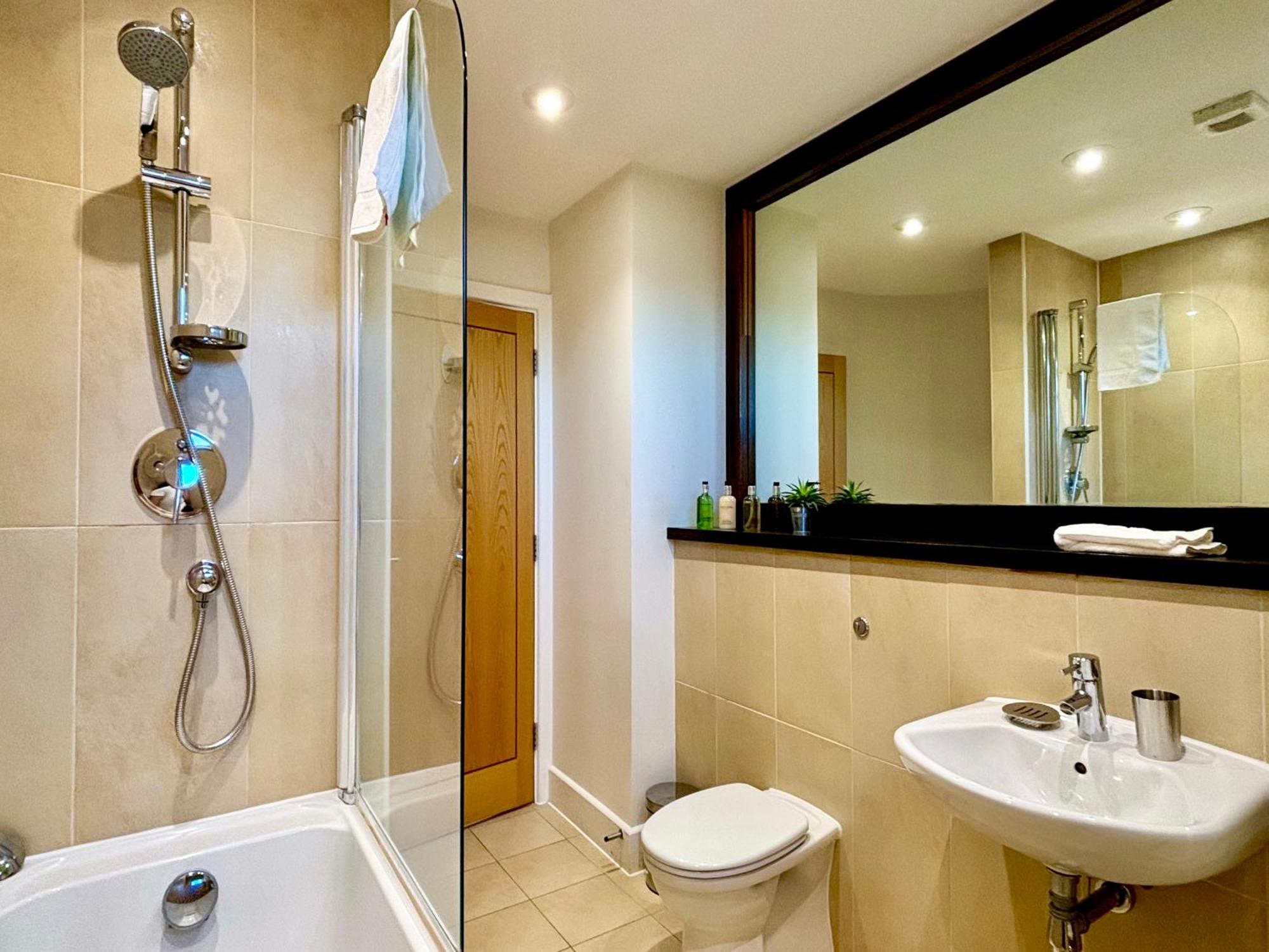 Your Space Apartments - The Hamilton'S Cambridge Dış mekan fotoğraf